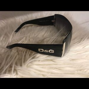 D&G glasees